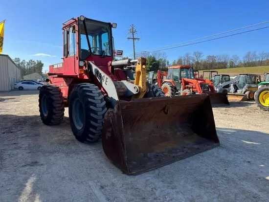 John Deere 444E